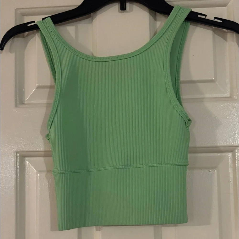 Lululemon Power Pivot Ribbed Tank - Picture 5 of 7